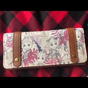 Loungefly Groot wallet!!